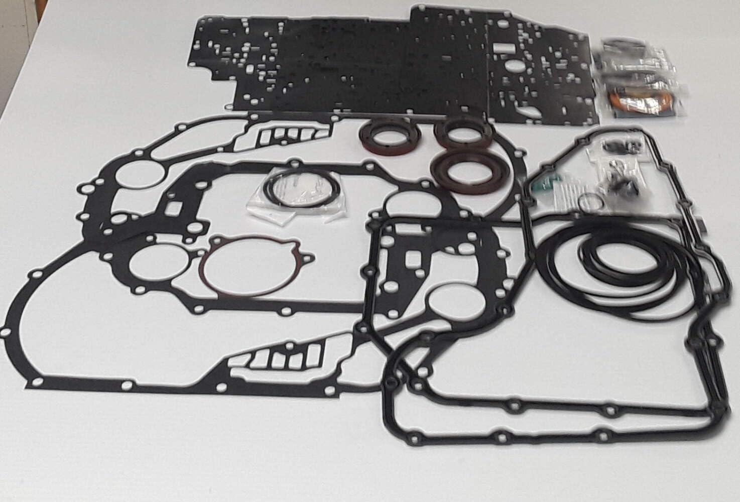 AX4S Overhaul Gasket & Seal Kit 99-03 OEM